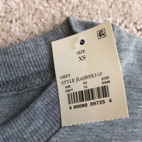 Brand new with tags. Lightweight sweatshirt - Picture 3 of 4